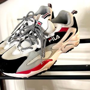 Fila tennis shoes